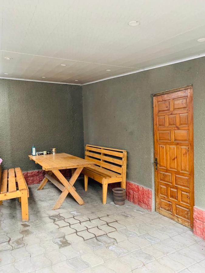 Ala-Bel Guesthouse Bishkek Ngoại thất bức ảnh